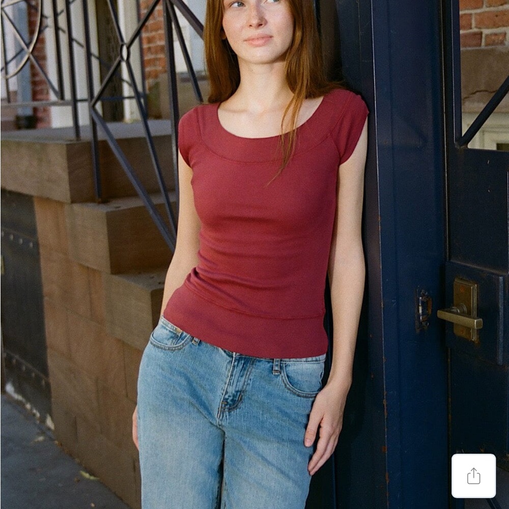 Brandy Melville Ginny Top